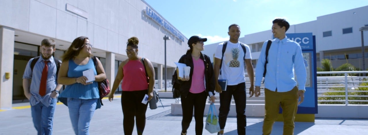 group of students walking on Dale Mabry campus